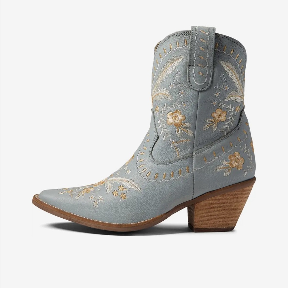 Dingo Primrose Light Blue Embroidered Heeled Boots - Picture 6 of 7